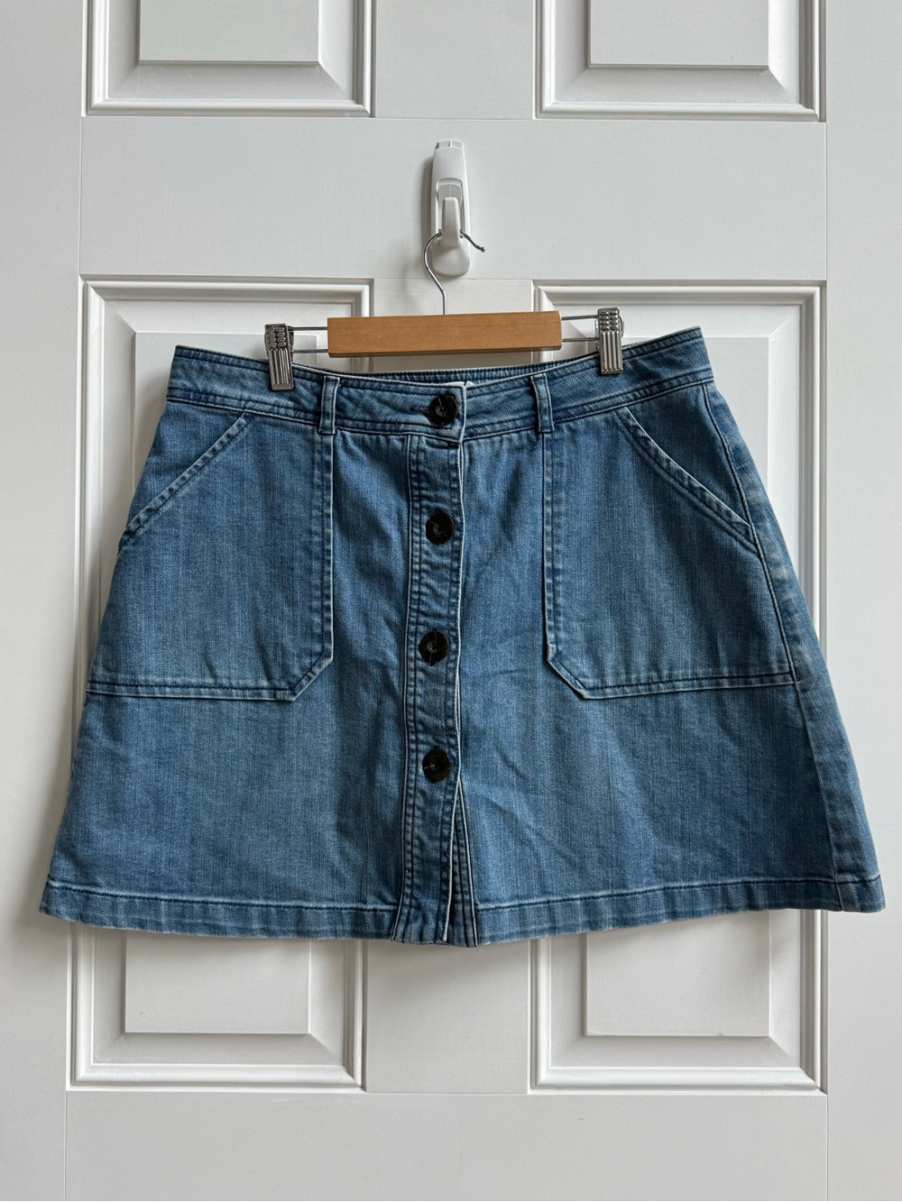 Boden Denim A line button down Mini Skirt w/ patch pockets utility cargo retro